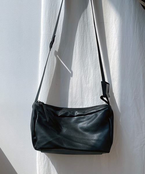 WESTBOY（ウエストボーイ）の「レザーライク スクエアー ショルダーバッグ WO25W12BG05（ショルダーバッグ・メンズ・ブラック・FREE）」の10枚目の写真