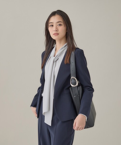 INDIVI(インディヴィ)の「【A4収納可能/合皮】配色デザインワンショルダーバッグ(ショルダーバッグ・レディース・ライトグレー系4/チャコール/ブラック系4・00)」の2枚目の写真