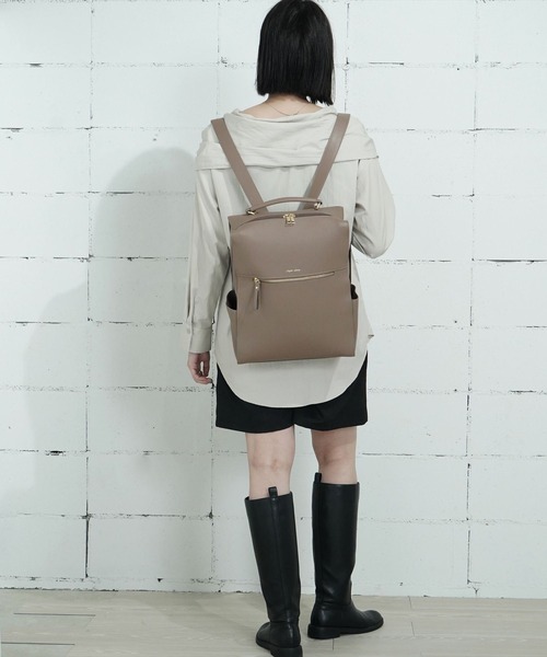 Legato Largo(レガートラルゴ)の「"02"≪Legato Largo≫Bright/ブライト 6ポケット/11L リュック(バックパック/リュック・レディース・ライトグレー/モカ/ブラック/アイボリー・ONE SIZE)」の9枚目の写真