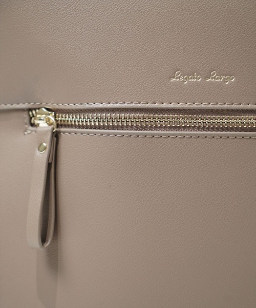 Legato Largo(レガートラルゴ)の「"02"≪Legato Largo≫Bright/ブライト 6ポケット/11L リュック(バックパック/リュック・レディース・ライトグレー/モカ/ブラック/アイボリー・ONE SIZE)」の19枚目の写真