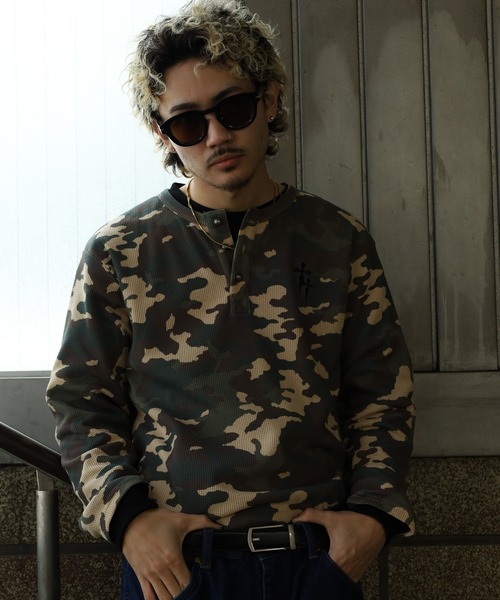 bike star(バイクスター)の「BIKE STAR ワンポイント刺繍総柄ワッフルヘンリーネックT(Tシャツ/カットソー・メンズ・カーキ系/カーキ・L/M)」の3枚目の写真