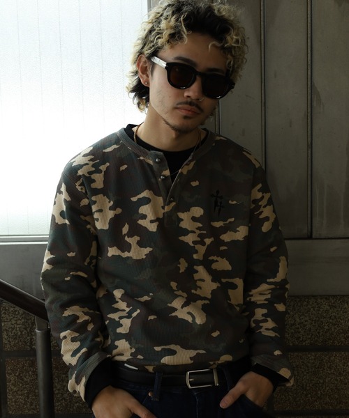 bike star(バイクスター)の「BIKE STAR ワンポイント刺繍総柄ワッフルヘンリーネックT(Tシャツ/カットソー・メンズ・カーキ系/カーキ・L/M)」の5枚目の写真