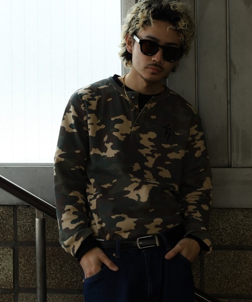 bike star(バイクスター)の「BIKE STAR ワンポイント刺繍総柄ワッフルヘンリーネックT(Tシャツ/カットソー・メンズ・カーキ系/カーキ・L/M)」の7枚目の写真