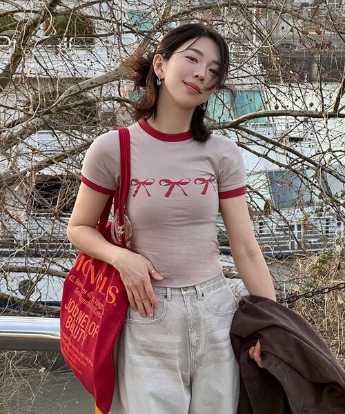 NCOVER(エヌカバー)の「トリプルリボンリンガーTシャツベージュ(Tシャツ/カットソー・レディース・その他・FREE)」の2枚目の写真