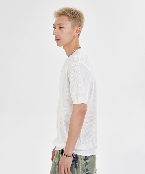 MAKEITTO（メイキット）の「ヘンリーネックワッフル半袖Tシャツ_ホワイト（ポロシャツ・メンズ・その他・M/L/XL）」の7枚目の写真