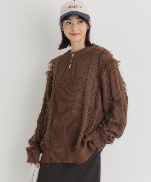 Right-on(ライトオン)の「HONEYSUCKLE ROSE(ハニーサックルローズ)【レディース】ケーブルフリンジセーター(ニット/セーター・レディース・オフホワイト/ブラウン/ブルー・L/M)」の1枚目の写真