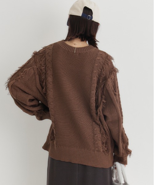 Right-on(ライトオン)の「HONEYSUCKLE ROSE(ハニーサックルローズ)【レディース】ケーブルフリンジセーター(ニット/セーター・レディース・オフホワイト/ブラウン/ブルー・L/M)」の11枚目の写真