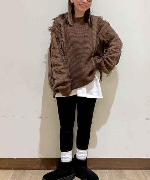 Right-on(ライトオン)の「HONEYSUCKLE ROSE(ハニーサックルローズ)【レディース】ケーブルフリンジセーター(ニット/セーター・レディース・オフホワイト/ブラウン/ブルー・L/M)」の8枚目の写真