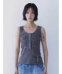 SETSETSET（セットセットセット）の「LUCKY 333 POCKET SLEEVELESS CHARCOAL（Tシャツ/カットソー）」