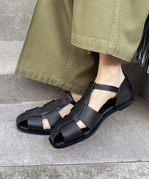 SLOBE IENA（スローブイエナ）の「SLOBE フラットグルカサンダル（サンダル・レディース・ブラック・23cm/23.5cm/24cm/24.5cm）」の15枚目の写真