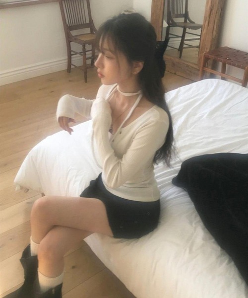 lulufa(ルルファ)の「フロントレースアップデザインロンT(Tシャツ/カットソー・レディース・グレー/ホワイト・LARGE/MEDIUM)」の10枚目の写真