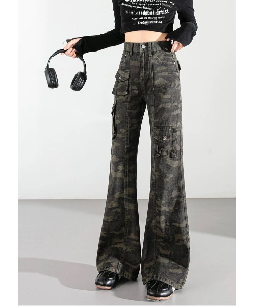 Dream garden(ドリームガーデン)の「Y2K迷彩柄フレアカーゴパンツ(カーゴパンツ・レディース・カーキ・XS/S/M/2XL/3XL/4XL/XL/L)」の11枚目の写真