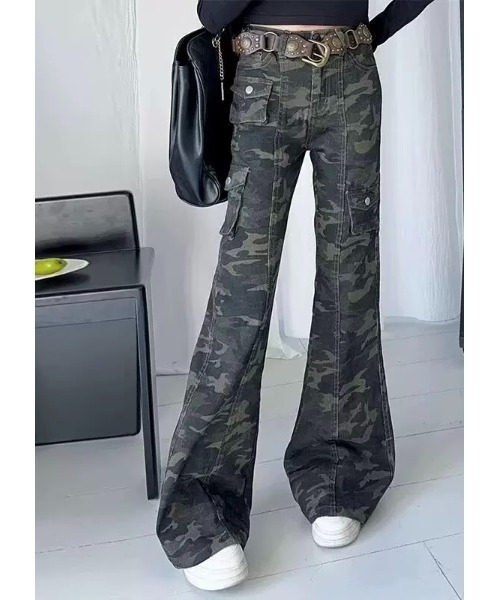 Dream garden(ドリームガーデン)の「Y2K迷彩柄フレアカーゴパンツ(カーゴパンツ・レディース・カーキ・XS/S/M/2XL/3XL/4XL/XL/L)」の7枚目の写真