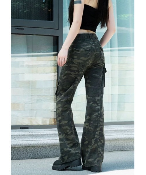 Dream garden(ドリームガーデン)の「Y2K迷彩柄フレアカーゴパンツ(カーゴパンツ・レディース・カーキ・XS/S/M/2XL/3XL/4XL/XL/L)」の16枚目の写真