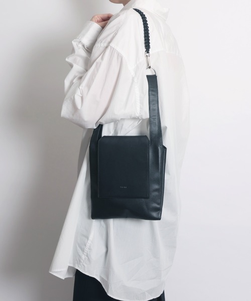 YArKA（ヤーカ）の「【YArKA/ヤーカ】real leather braided strap flap marche bag [wam11] / コブラ編フラップマルシェバッグ（ハンドバッグ・レディース・ブラック・FREE）」の9枚目の写真