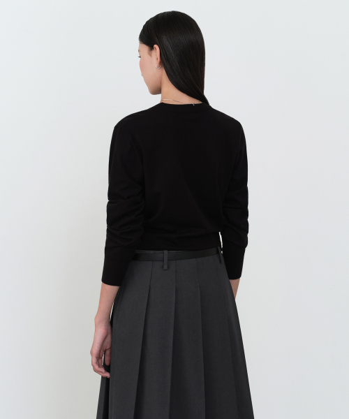 MUSINSA STANDARD WOMAN（ムシンサスタンダードウーマン）の「ウィメンズエッセンシャルラウンドネックニット[ブラック]（ニット/セーター・レディース・その他・LARGE/MEDIUM/SMALL/X-SMALL）」の3枚目の写真