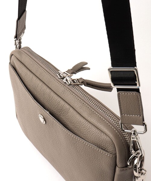 waku（ワク）の「【waku】レザーショルダーバッグ（WK-0109）（ショルダーバッグ・メンズ・グレイッシュベージュ/ブラック・FREE）」の8枚目の写真