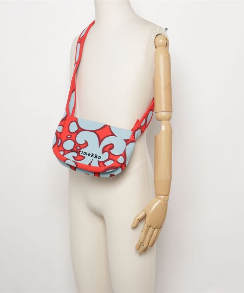 marimekko(マリメッコ)の「Keidas / Knitted Crossbody(ショルダーバッグ・レディース・レッド・FREE)」の10枚目の写真