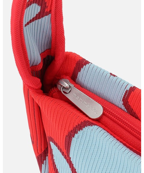 marimekko(マリメッコ)の「Keidas / Knitted Crossbody(ショルダーバッグ・レディース・レッド・FREE)」の7枚目の写真