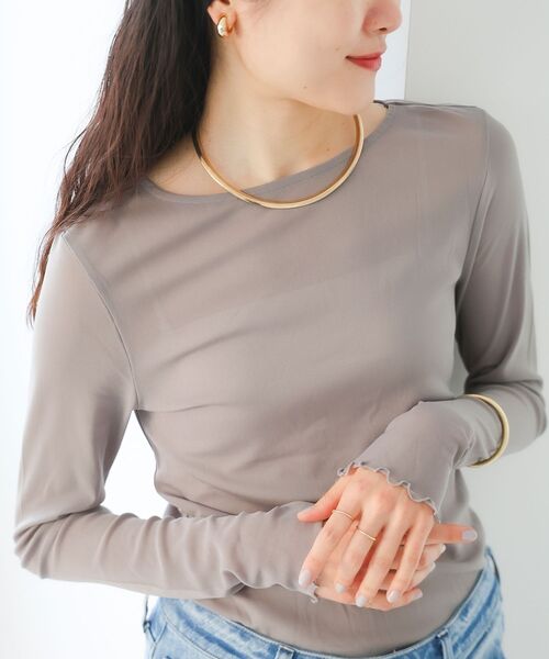 le.coeur blanc（ルクールブラン）の「シアークルーネックプルオーバー（Tシャツ/カットソー・レディース・ラベンダー/ブラック/ホワイト/グレー/オフホワイト・38）」の4枚目の写真