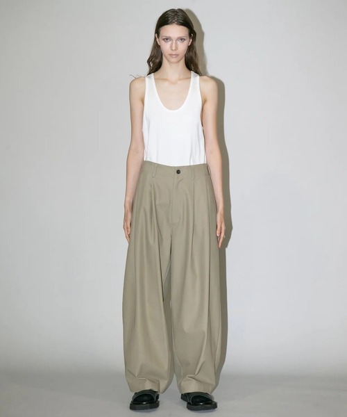 my beautiful landlet(マイビューティフルランドレット)の「【my beautiful landlet】 HIGH-TWIST TWILL TUCK WIDE PANTS(その他パンツ・メンズ・ベージュ/ネイビー/ブラック・1/2/0)」の5枚目の写真