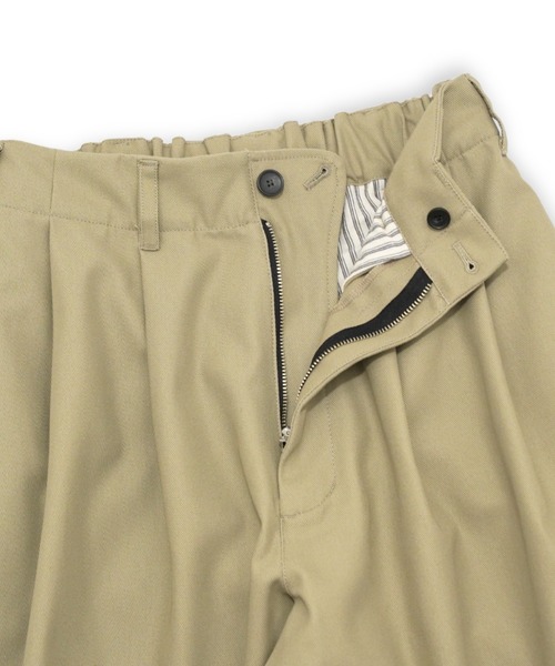 my beautiful landlet(マイビューティフルランドレット)の「【my beautiful landlet】 HIGH-TWIST TWILL TUCK WIDE PANTS(その他パンツ・メンズ・ベージュ/ネイビー/ブラック・1/2/0)」の7枚目の写真