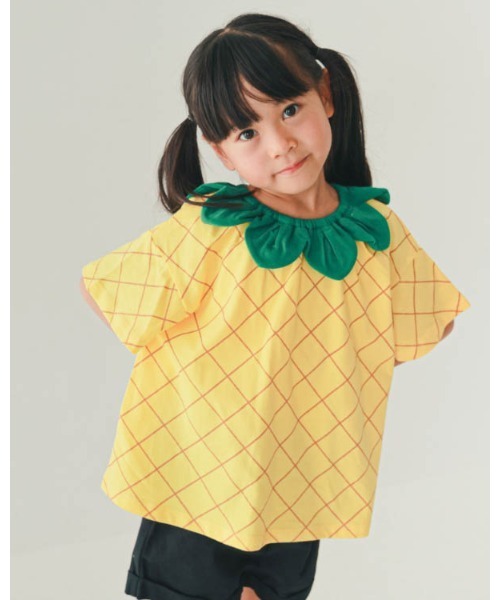 nicohrat（ニコフラート）の「ニコフラート いちご・パインなりきり Tシャツ（Tシャツ/カットソー・キッズ・イエロー/ピンク/レッド・90cm/100cm/110cm/120cm/130cm/140cm）」の2枚目の写真