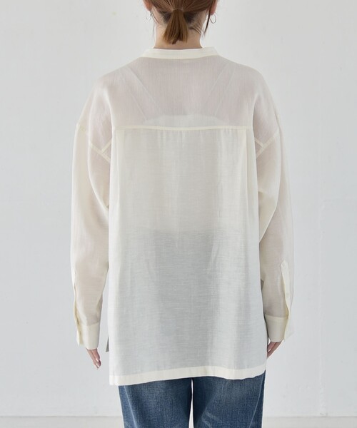 quaranciel(カランシエル)の「quaranciel:〈洗濯機可能〉リネン ミックス バンドカラー ポケット シャツ(シャツ/ブラウス・レディース・チャコールグレー/ナチュラル・ONE SIZE)」の5枚目の写真