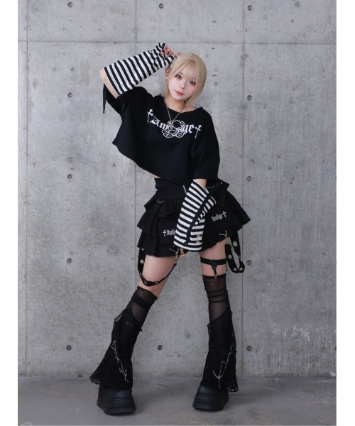 Amilige(アミリージュ)の「Stitched Bearプリントクロップドトップス【2way着用可能】(Tシャツ/カットソー・レディース・ブラック系その他/ブラック/ホワイト系その他・FREE)」の17枚目の写真