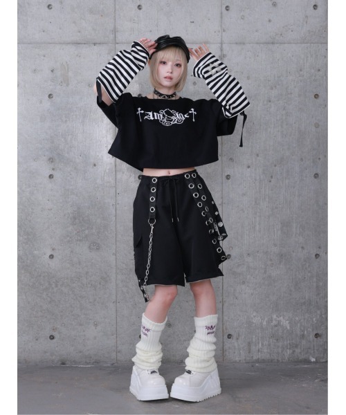Amilige(アミリージュ)の「Stitched Bearプリントクロップドトップス【2way着用可能】(Tシャツ/カットソー・レディース・ブラック系その他/ブラック/ホワイト系その他・FREE)」の21枚目の写真
