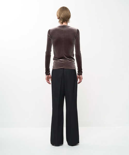 Juha（ユハ）の「LUSH VELOUR SECOND SKIN（Tシャツ/カットソー・メンズ・ブラウン/ブラック・4/3）」の8枚目の写真