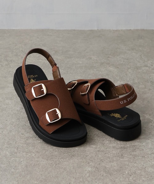 U.S. POLO ASSN.(ユーエスポロアッスン)の「【U.S. POLO ASSN./ユーエスポロアッスン】ダブルベルト プラットフォーム コンフォートサンダル(サンダル・レディース・ダークブラウン/ブラック/ベージュ・L/S/M)」の2枚目の写真