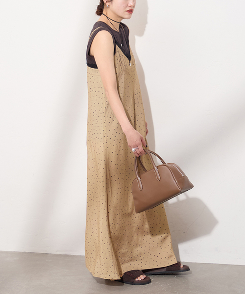 JOURNAL STANDARD（ジャーナルスタンダード）の「ドットプリントキャミワンピース（ワンピース・レディース・ベージュ/ブラック・FREE）」の22枚目の写真