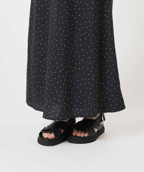 JOURNAL STANDARD（ジャーナルスタンダード）の「ドットプリントキャミワンピース（ワンピース・レディース・ベージュ/ブラック・FREE）」の7枚目の写真