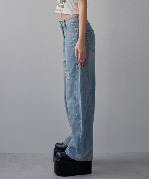 Diable baiser(ディアブルベーゼ)の「ダメージ加工バレルデニムパンツ(デニムパンツ・レディース・ブルー・MEDIUM/LARGE/LL)」の13枚目の写真