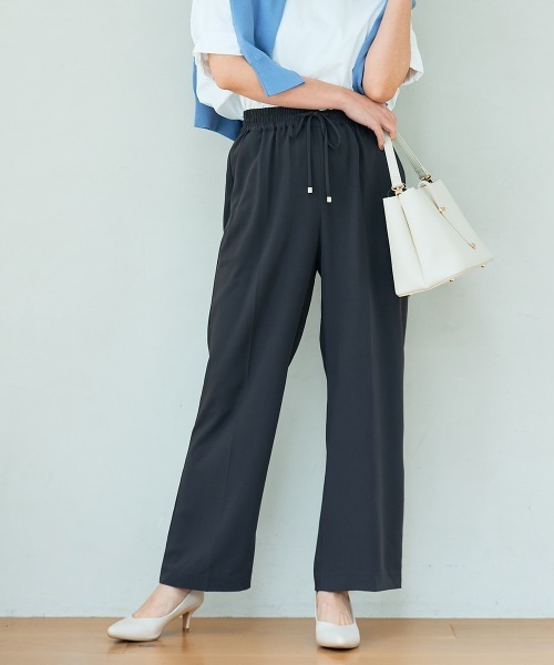 a.v.v（アーヴェヴェ）の「［支持率NO.1/接触冷感/速乾/UVカット/イージーケア］イージーワイドパンツ（スラックス・レディース・グリーン/ブラック/ネイビー/インディゴブルー/ダークグレー/ベージュ・LARGE/MEDIUM/X-LARGE/SMALL/X-SMALL）」の3枚目の写真