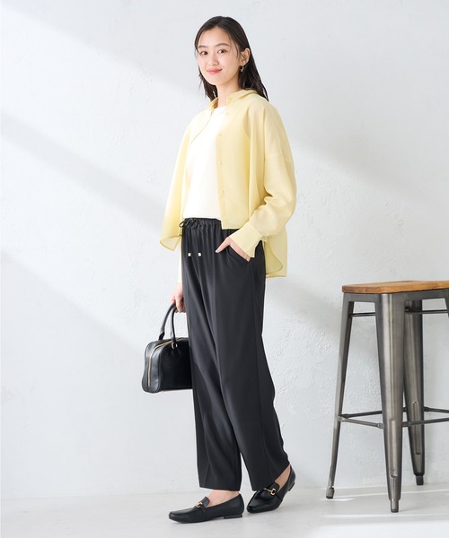 a.v.v（アーヴェヴェ）の「［支持率NO.1/接触冷感/速乾/UVカット/イージーケア］イージーワイドパンツ（スラックス・レディース・グリーン/ブラック/ネイビー/インディゴブルー/ダークグレー/ベージュ・LARGE/MEDIUM/X-LARGE/SMALL/X-SMALL）」の12枚目の写真