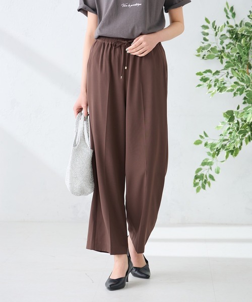 a.v.v（アーヴェヴェ）の「［支持率NO.1/接触冷感/速乾/UVカット/イージーケア］イージーワイドパンツ（スラックス・レディース・グリーン/ブラック/ネイビー/インディゴブルー/ダークグレー/ベージュ・LARGE/MEDIUM/X-LARGE/SMALL/X-SMALL）」の14枚目の写真