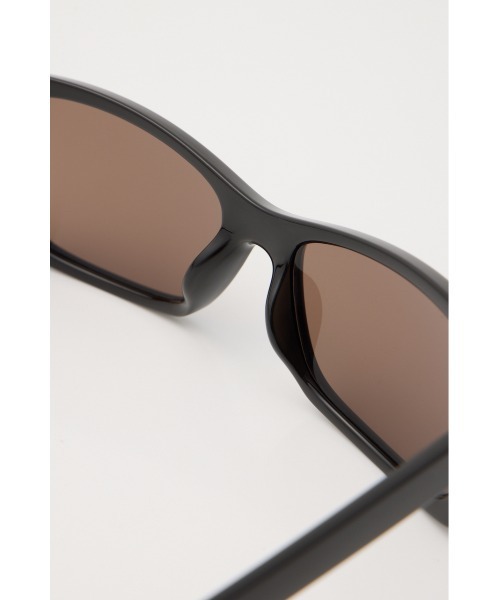 MOUSSY（マウジー）の「SQUARE CAT アイウェア（サングラス・レディース・ブラック/レッド・FREE）」の17枚目の写真