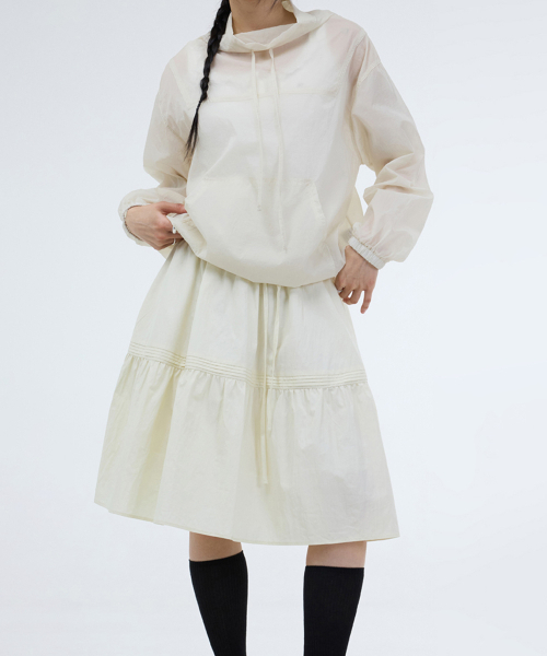 PORTERNA(ポルテナ)の「PINTUCK FLARE MID LENGTH SKIRT-4COLOR(スカート・レディース・ブラック/ホワイト/イエロー/PINK・OS)」の8枚目の写真