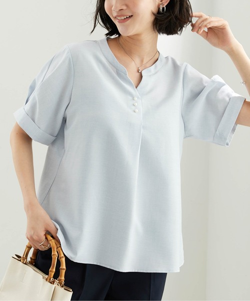 BELLUNA PLUS(ベルーナ)の「麻調合繊パール付タックデザインブラウス(シャツ/ブラウス・レディース・ライトブルー/ライム/チャコール/コーラル・MEDIUM/LARGE/X-LARGE)」の18枚目の写真