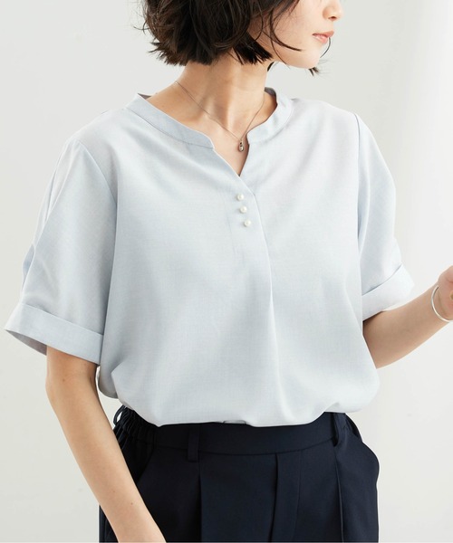 BELLUNA PLUS(ベルーナ)の「麻調合繊パール付タックデザインブラウス(シャツ/ブラウス・レディース・ライトブルー/ライム/チャコール/コーラル・MEDIUM/LARGE/X-LARGE)」の14枚目の写真