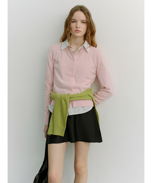 DUNST(ダンスト)の「SATIN MINI SKIRT_UDSK6A201_BLACK(スカート・レディース・ブラック・SMALL/MEDIUM/LARGE)」の2枚目の写真