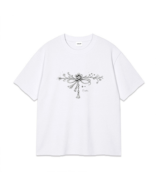 RANDOMOFF(ランダムオフ)の「ORNAMENT KNOT OVER FIT T-SHIRT (2color)(Tシャツ/カットソー・レディース・ブラック/ホワイト・SMALL/MEDIUM/LARGE/X-LARGE)」の2枚目の写真