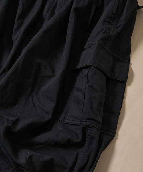 KEY TIMEZ(キータイムズ)の「【is-ness/イズネス】Herringbone 6-Pocket Pants(カーゴパンツ・メンズ・ブラック/カーキブラウン・L/M)」の8枚目の写真