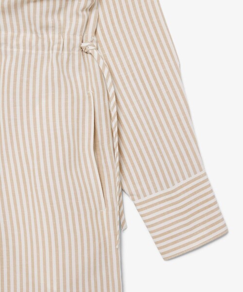 LACOSTE(ラコステ)の「リネン×リヨセルブレンド ウエストドロストシャーリング ストライプシャツドレス / シャツワンピース(シャツワンピース・レディース・ライトベージュ・38/36)」の9枚目の写真