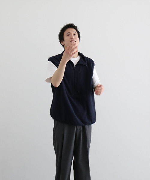 NOWHAW(ノウハウ)の「NOWHAW Towel cloth half zip vest(ベスト・メンズ・ネイビー/ブラック・1/2)」の2枚目の写真