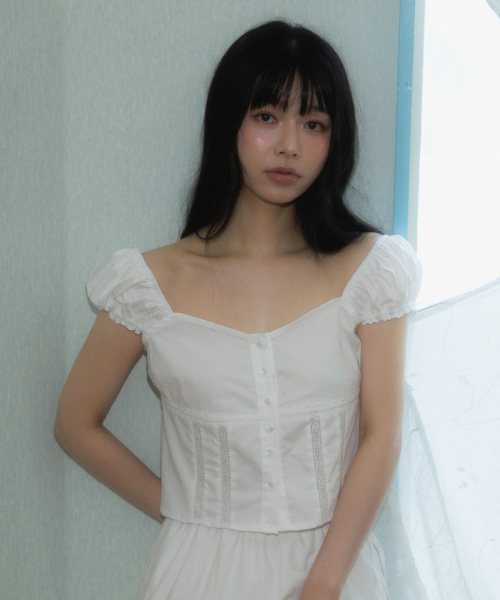 ROSEFRANTZ（ロゼフランツ）の「Lace Shirring Crop Blouse [Ivory]（シャツ/ブラウス・レディース・アイボリー・SMALL/MEDIUM）」の4枚目の写真