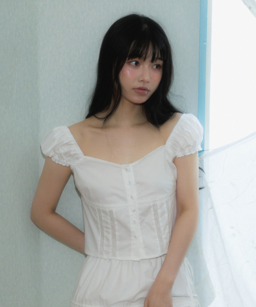 ROSEFRANTZ（ロゼフランツ）の「Lace Shirring Crop Blouse [Ivory]（シャツ/ブラウス・レディース・アイボリー・SMALL/MEDIUM）」の5枚目の写真