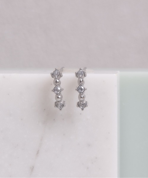 tone(トーン)の「【Peony/ピオニー】ラインストーンスティックピアス【アレルギー対応】(ピアス(両耳用)・レディース・シルバー・FREE)」の1枚目の写真